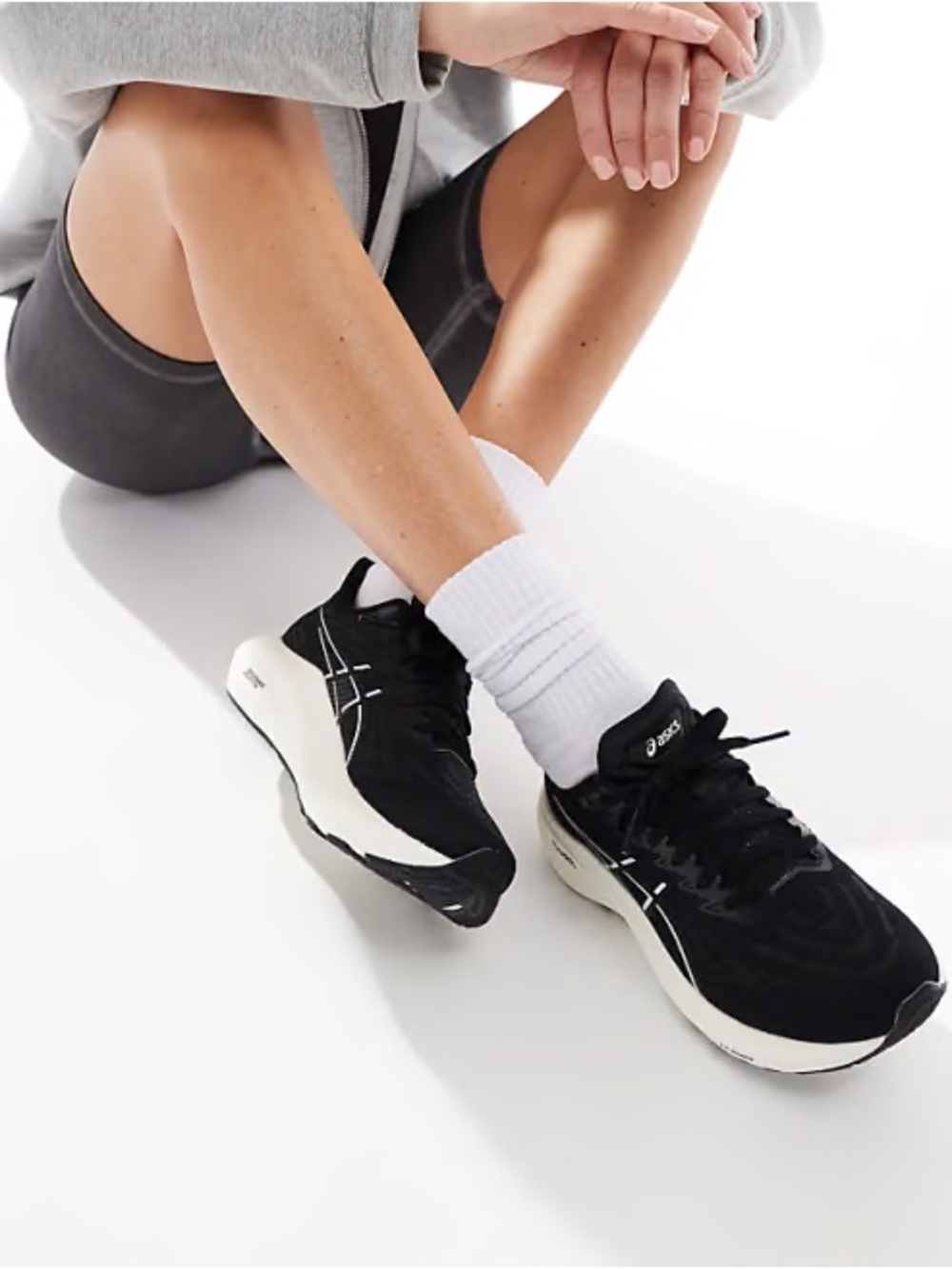 ASICS Womens GT-2000 13 Black/white Running Shoes